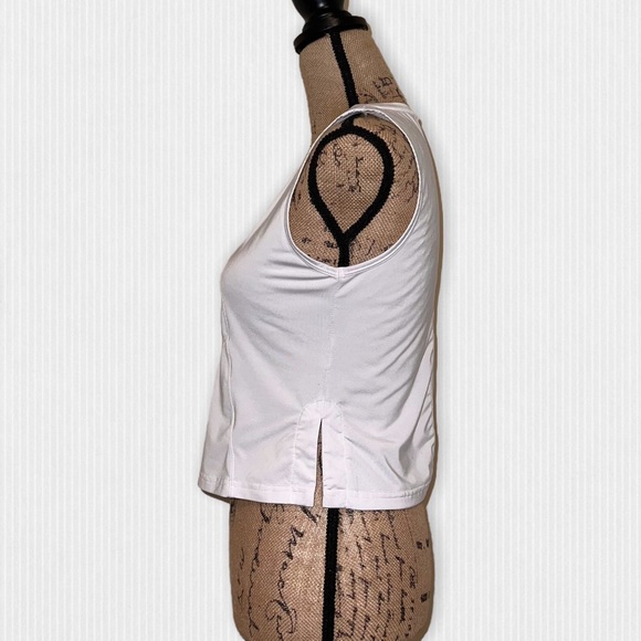 Halio White Crop Top - Picture 8 of 8